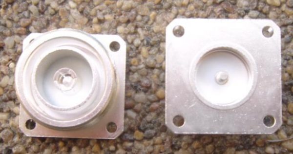 7/16 (DIN) Connector, male pin, BH, 4 screw fitting 7168640-0000-0